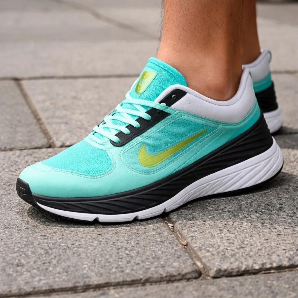 کفش کتانی اسپرت نایک هوکا زیره گورتکس سایز 44