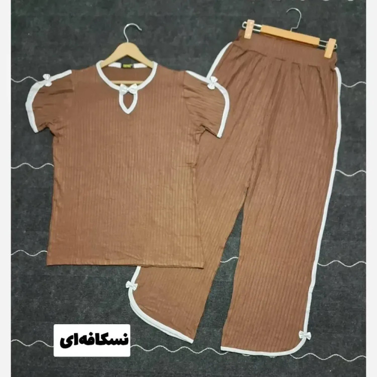 ست تیشرت شلوار پاپیون جنس آکاردئونی یقه اشکی
