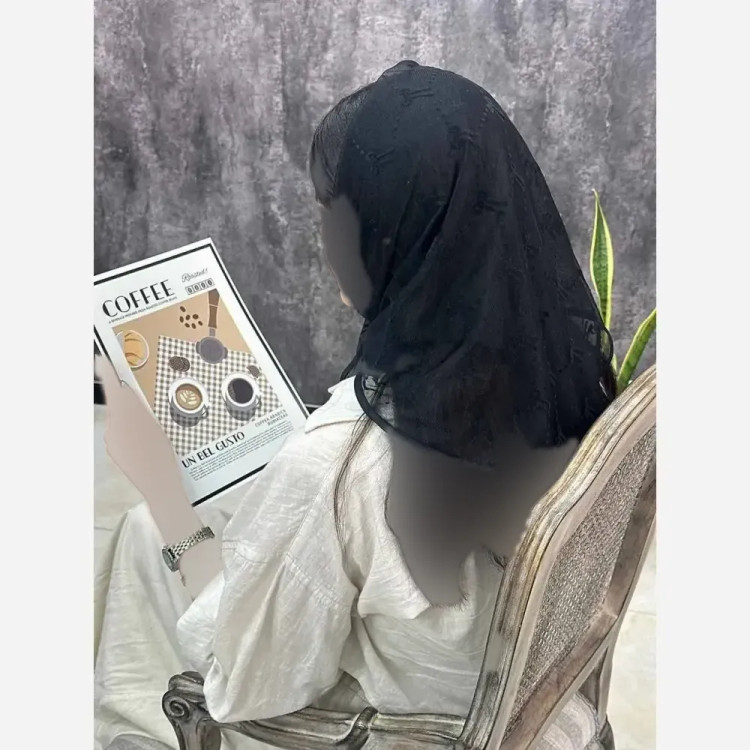 مینی پروانه تور مخمل کوبی فری سایز ابعاد 75 در 75