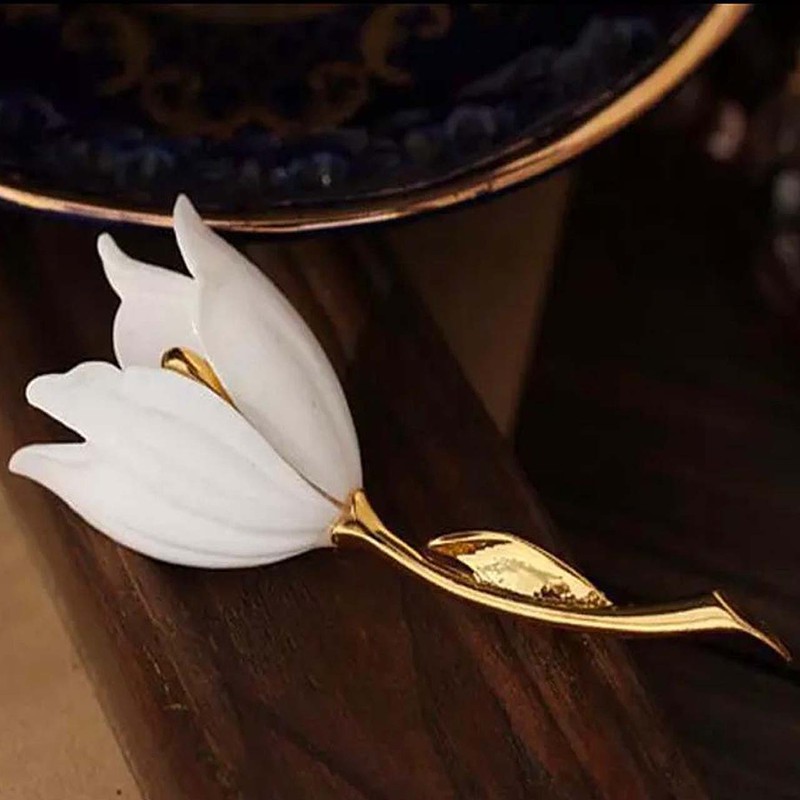 گل سینه زنانه مدل گل لاله کد 00544