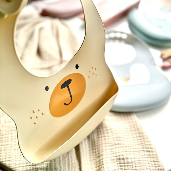پیش بند نوزادی مدل SILICONE BIB