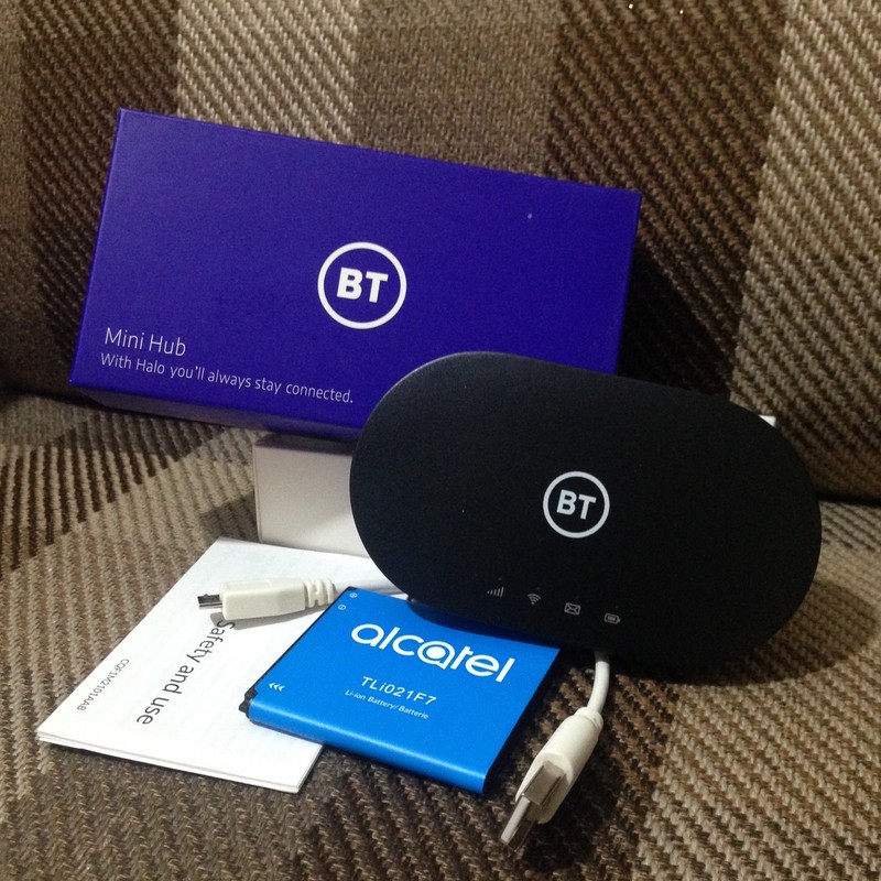 مودم 4.5G قابل حمل بی تی مدل Mini Hub BT71 با سرعت دانلود 300Mbps و آپلود 100Mbps، پشتیبانی تا 20 کاربر، باتری با شار...