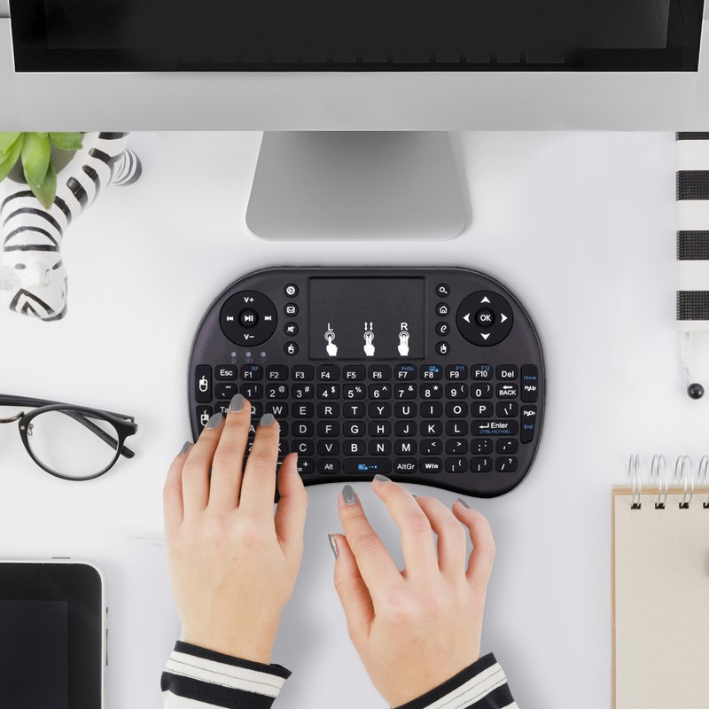 مینی کیبورد بی سیم مدل WIFI 2.4GHz