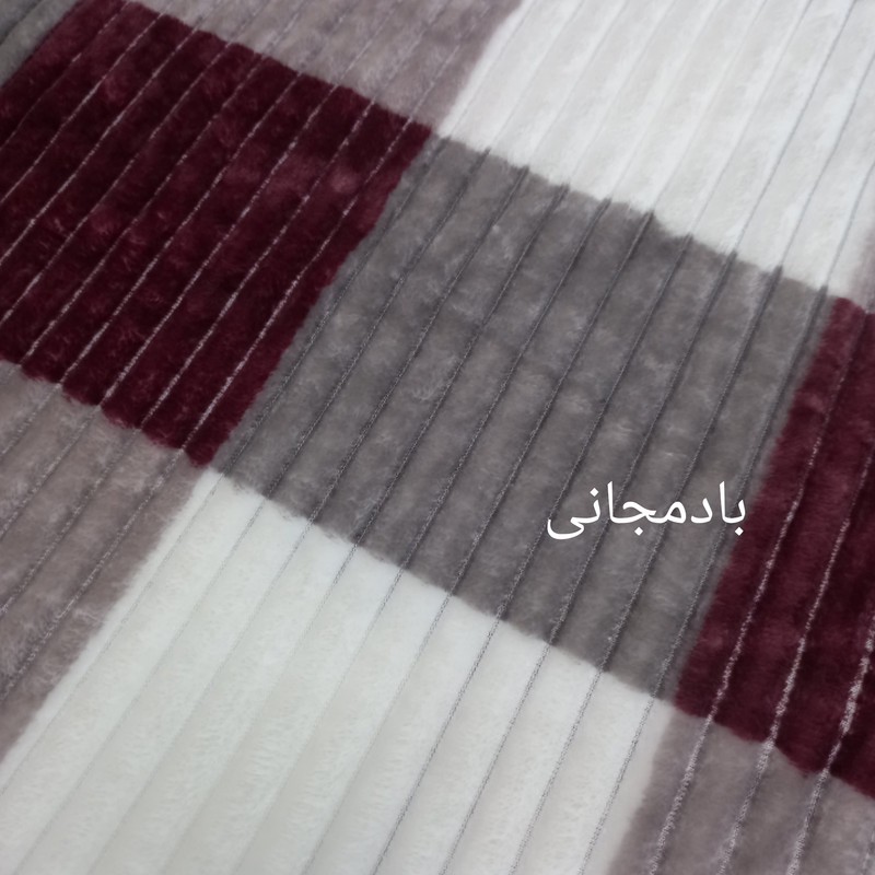 پتو مسافرتی مدل پلیسه کد 00k سایز 200150 سانتی متر