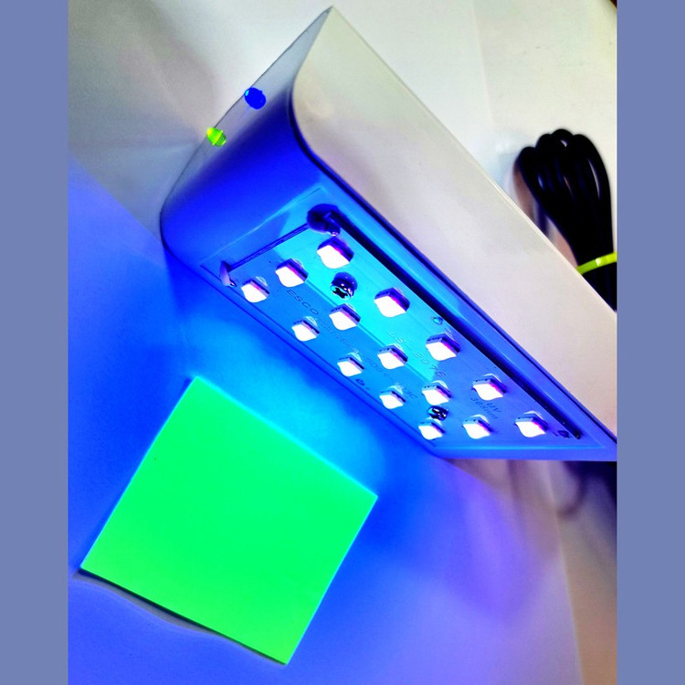 چراغ اضطراری اسکو مدل UV 365