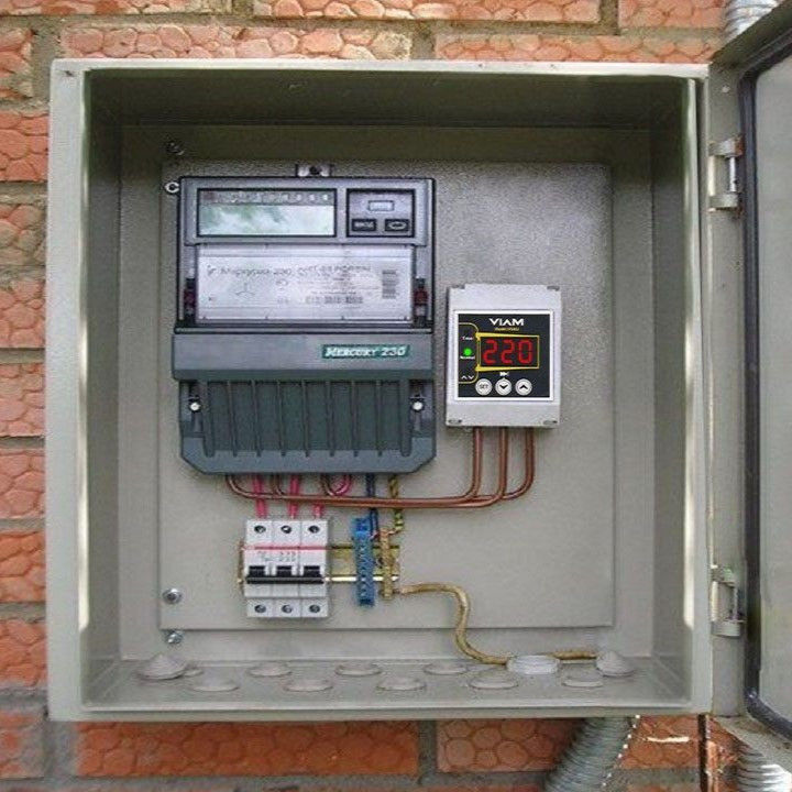 محافظ ولتاژ مرکزی ویام مدل VS402