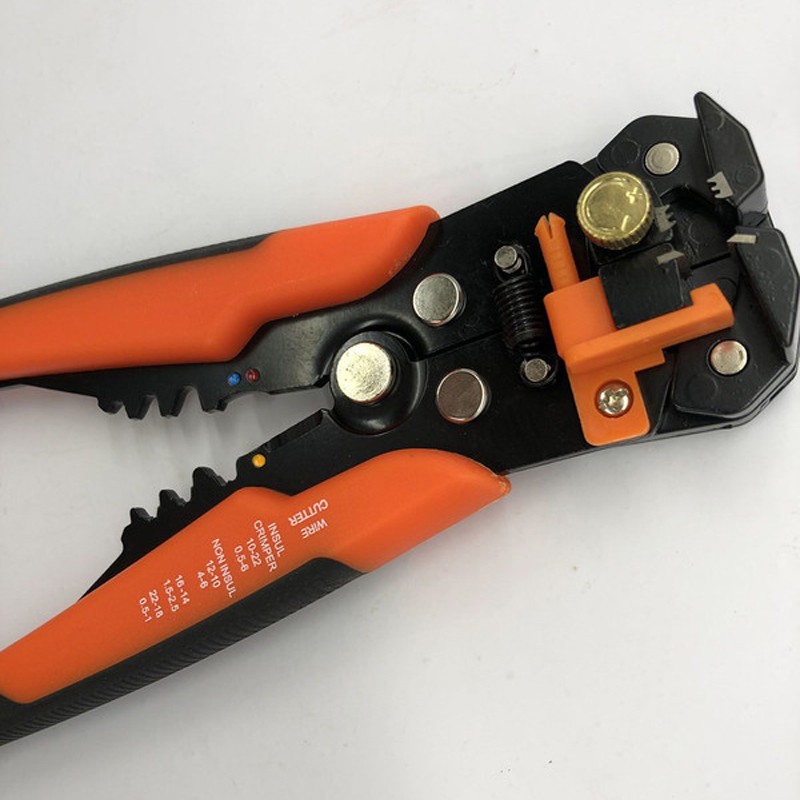 انبر سیم لخت کن و سوکت زن اتوماتیک مدل automatic-05 سایز 8 اینچ